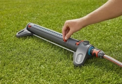 Arroseur oscillant AquaZoom L - arrosage 28 à 350 m² - portée 7 à 21m - largeur 4 à 17 m