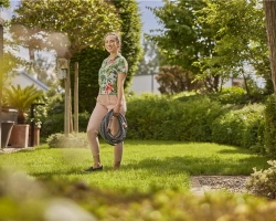 Kit tuyau Liano™Life 25m, Ø 13mm + pièces GARDENA System - léger et résistant