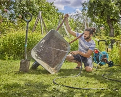 Kit tuyau Liano™Life 25m, Ø 13mm + pièces GARDENA System - léger et résistant