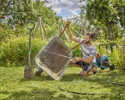 Kit tuyau Liano™Life 30m, Ø 13mm + pièces GARDENA System - léger et résistant