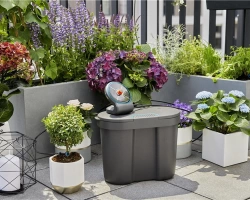 Solution d'arrosage automatique solaire AquaBloom avec réserve d'eau