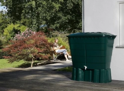 Cuve rectangulaire 520L vert avec couvercle et robinet PE