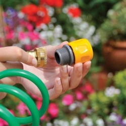Adaptateur pour tuyau plat et spiralé en matériaux de haute qualité - blister