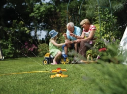 Arroseur rotatif Plus 254 m² pour arroser les plantes établies, pelouse, graines et semis