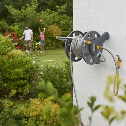 Dévidoir deux en un fixation murale/portable enroulement manuel avec tuyau 25 m