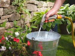 Pistolet jet droit Plus en métal pour les tâches générales de nettoyage et de jardinage